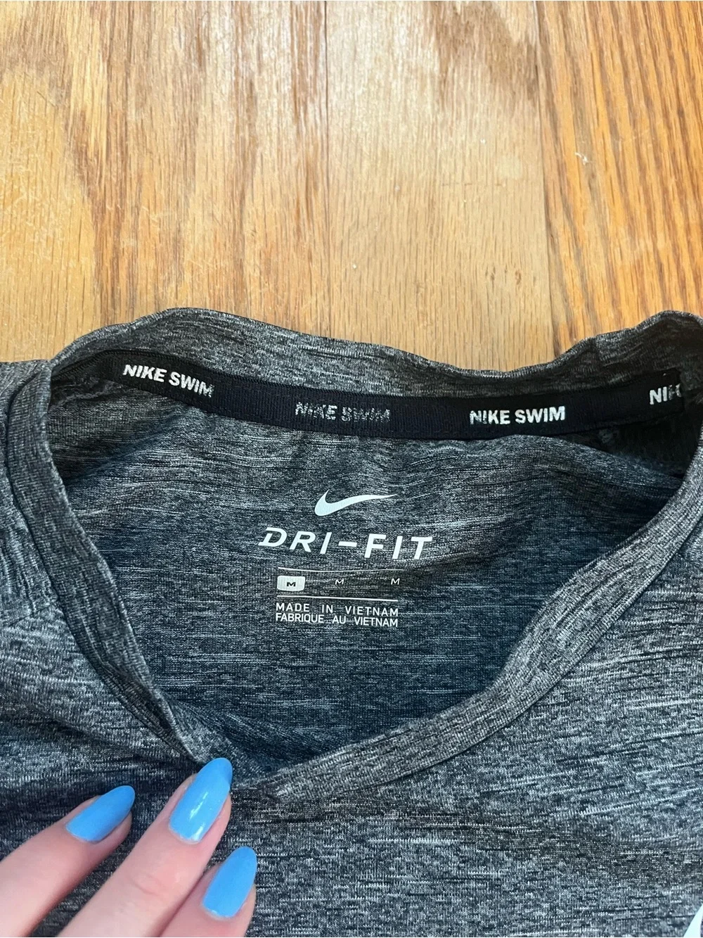 Nike Men's Dri-FIT Heathered Gray Short-Sleeve Shirt